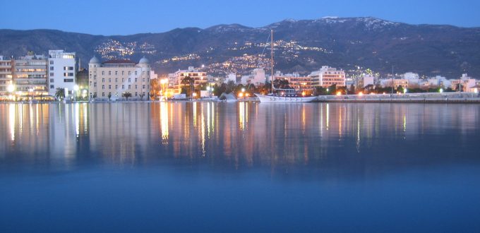 Volos-bynight